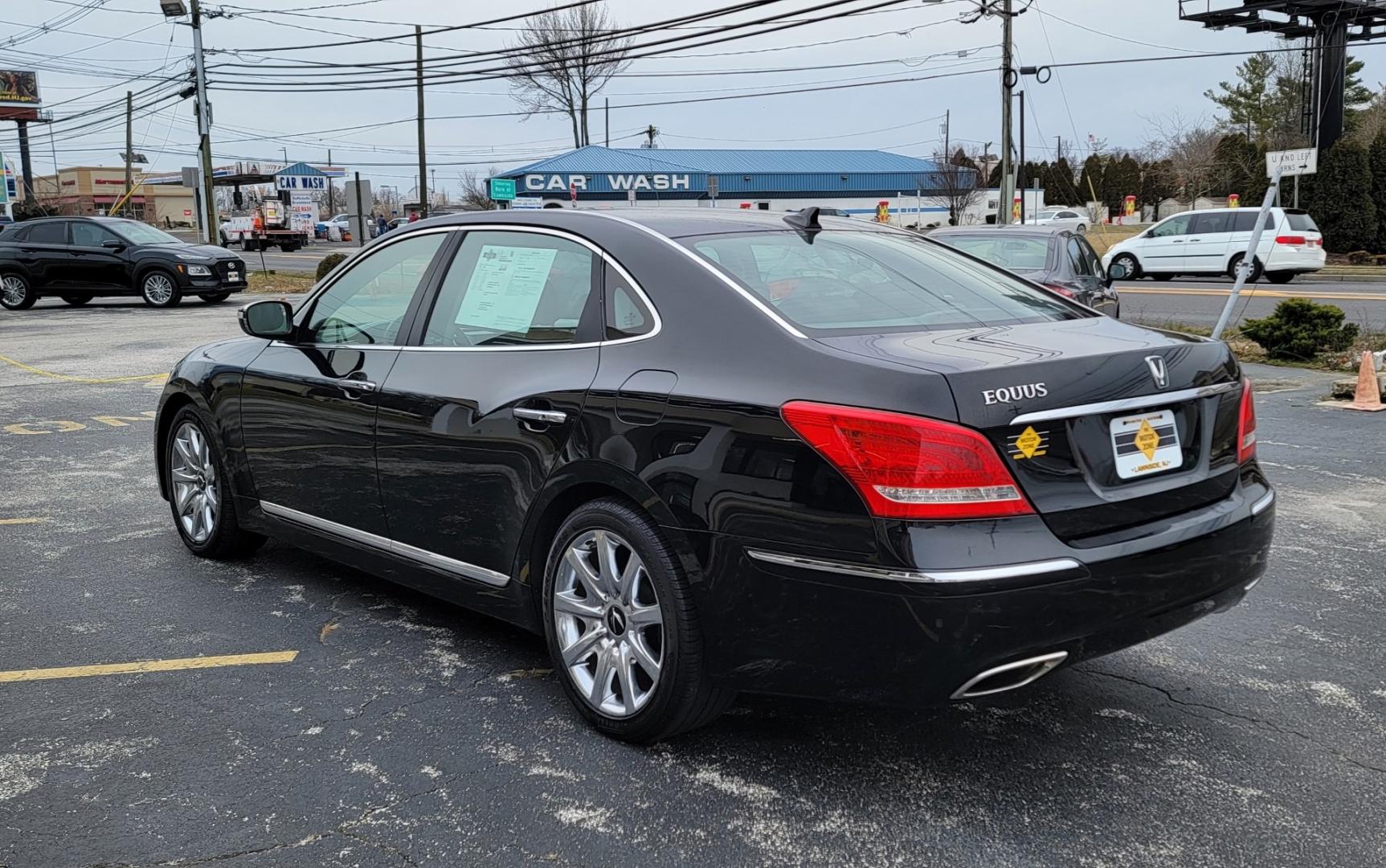 2011 BLACK /Black Leather Hyundai Equus 4dr Sdn Ultimate (KMHGH4JF5BU) with an V8, 4.6 Liter engine, Automatic transmission, located at 1010 N White Horse Pike, Stratford, NJ, 08084, (856) 262-9500, 39.838921, -75.011497 - Photo#3